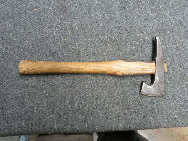 Wwi German Or Austrian Pioneer Axe-massive-trench Weapon-scarce