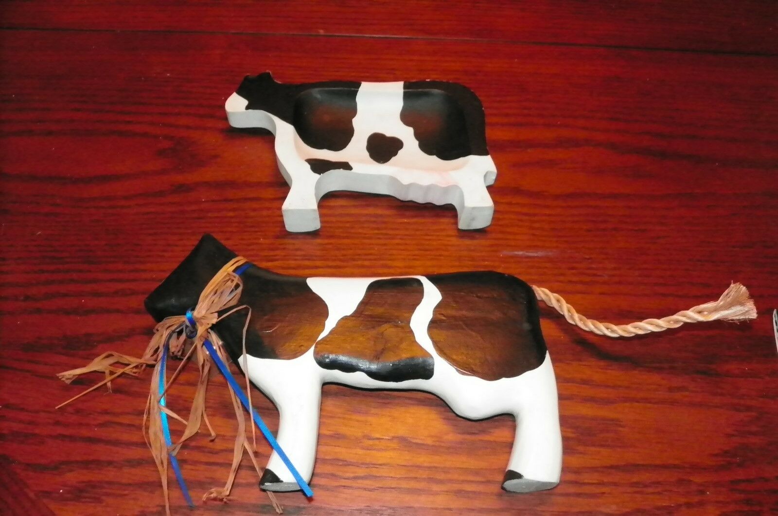 Country Wooden Wall Mount Cow Set