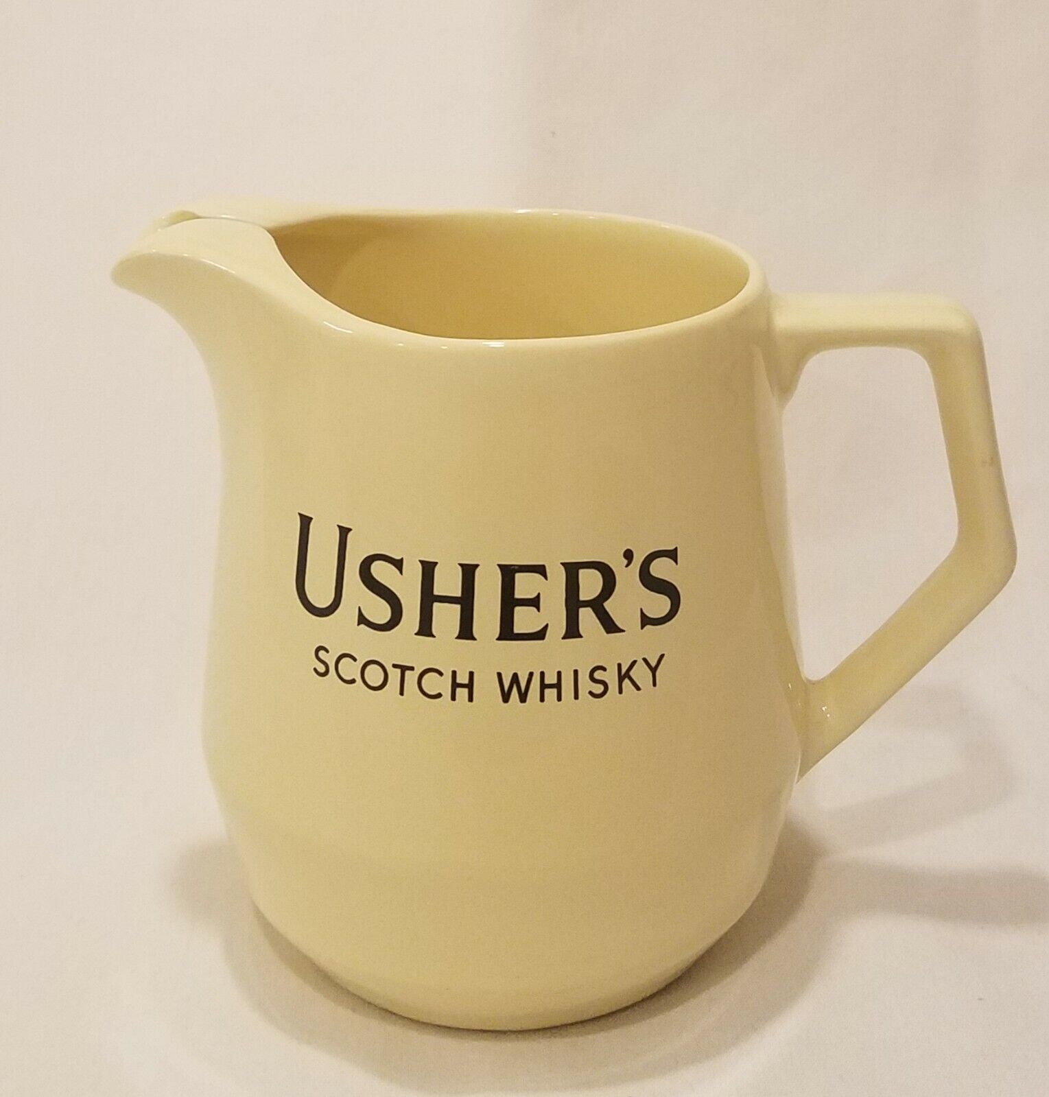 Vtg Wade Regicor Ceramic Bar Pitcher Usher's Scotch Whisky London England